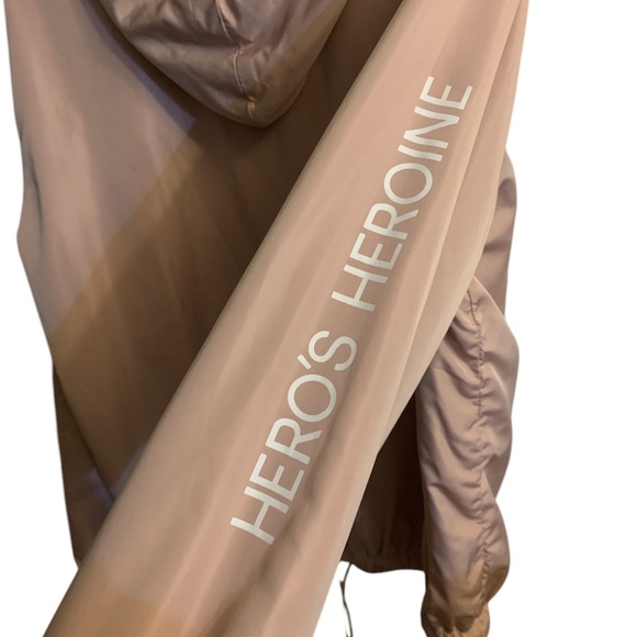 Hero’s Heroin lightweight windbreaker hooded size Medium - Picture 4 of 6